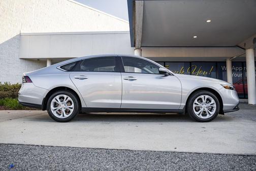 2025 Honda Accord LX 1.5T