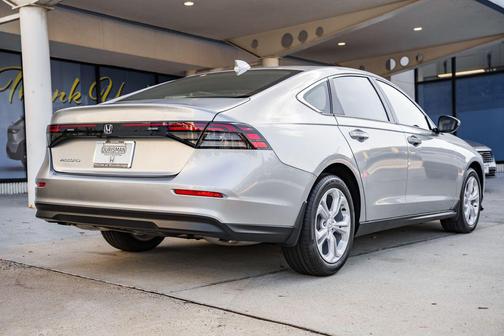 2025 Honda Accord LX 1.5T