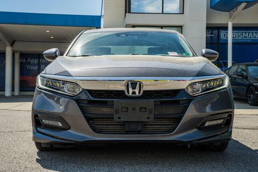 Lunar Silver Metallic 2019 Honda Accord EX