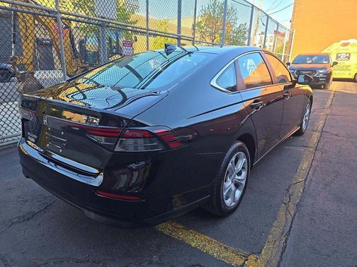 Crystal Black Pearl 2025 Honda Accord LX 1.5T
