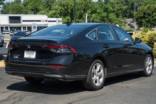 Crystal Black Pearl 2025 Honda Accord LX 1.5T