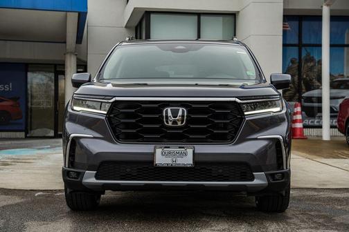 2025 Honda Pilot Touring 8-Passenger