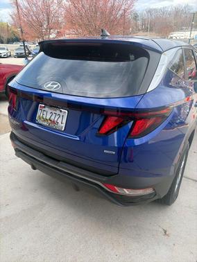 2022 Hyundai TUCSON SE