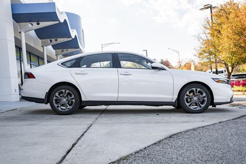 2024 Honda Accord EX 1.5T