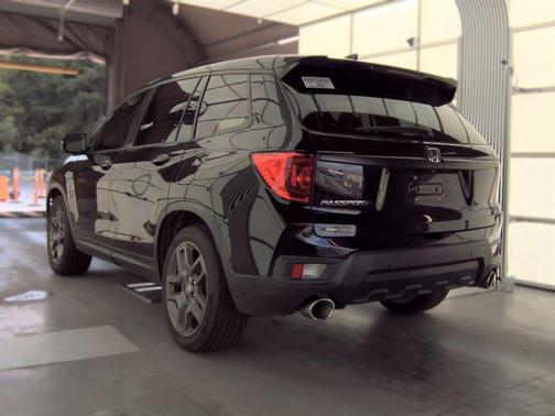 Crystal Black Pearl 2022 Honda Passport 2WD EX-L