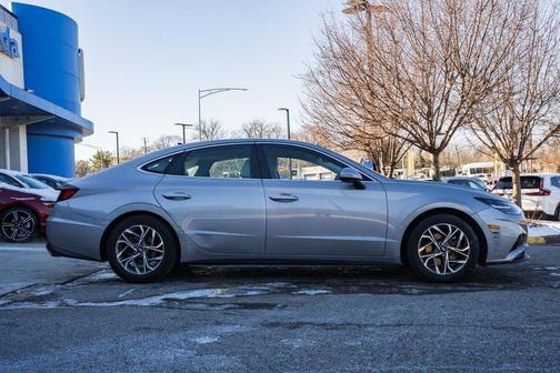 2023 Hyundai SONATA SEL