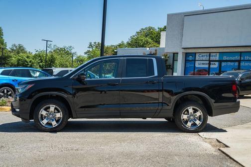 Crystal Black Pearl 2026 Honda Ridgeline RTL