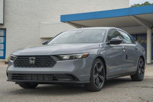Urban Gray Pearl 2026 Honda Accord SE