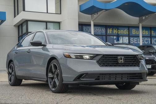 Urban Gray Pearl 2026 Honda Accord SE