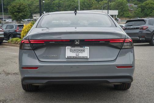 Urban Gray Pearl 2026 Honda Accord SE