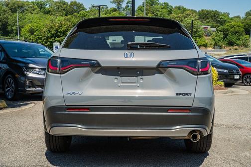 Urban Gray Pearl 2024 Honda HR-V Sport