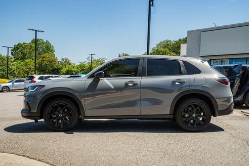 Urban Gray Pearl 2024 Honda HR-V Sport