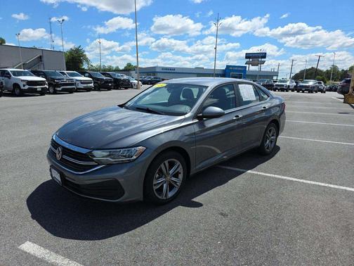 Black 2024 Volkswagen Jetta 1.5T SE