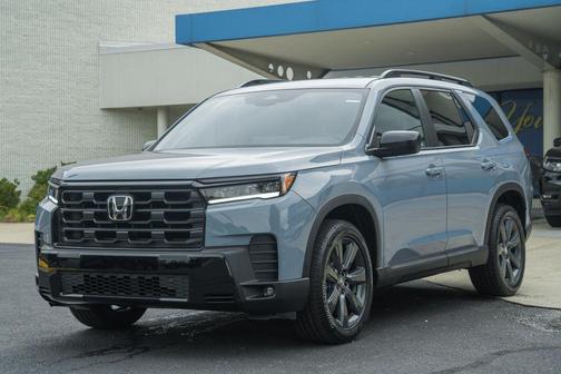 Sonic Gray Pearl 2026 Honda Pilot Sport