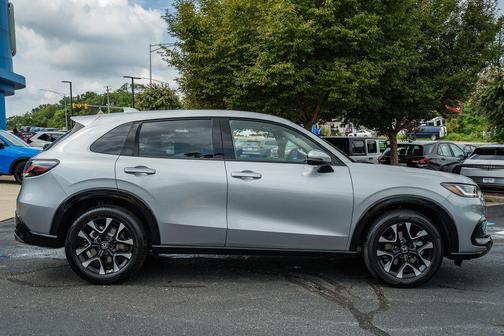 Solar Silver Metallic 2027 Honda HR-V EX-L