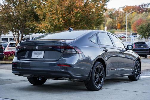 2025 Honda Accord Sport SE 1.5T