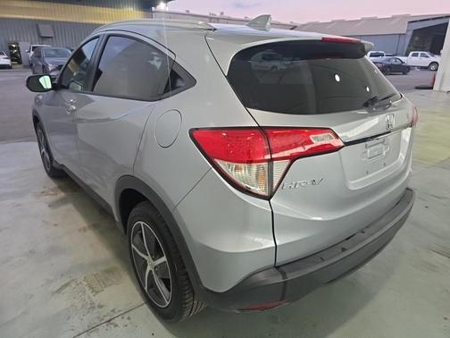 Lunar Silver Metallic 2022 Honda HR-V EX