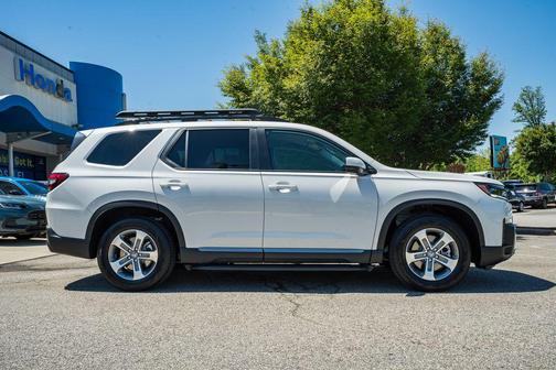 Platinum White Pearl 2026 Honda Pilot EX-L