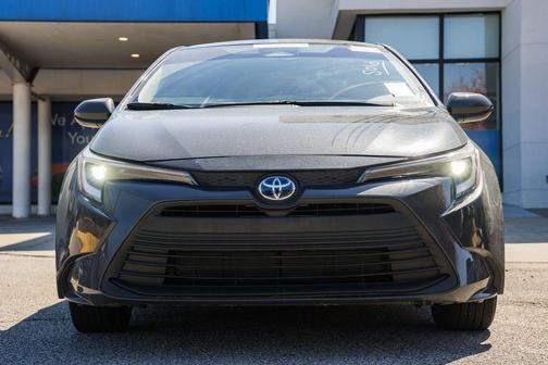 2023 Toyota Corolla Hybrid LE