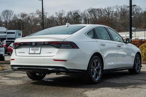 Platinum 2026 Honda Accord Hybrid EX-L