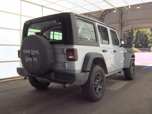 Silver Zynith Clearcoat 2024 Jeep Wrangler Sport