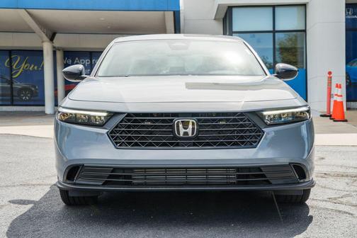 Urban Gray Pearl 2026 Honda Accord SE