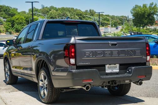 Modern Steel Metallic 2026 Honda Ridgeline RTL