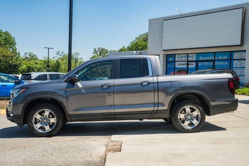 Modern Steel Metallic 2026 Honda Ridgeline RTL