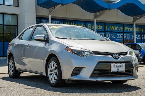Classic Silver Metallic 2015 Toyota Corolla LE