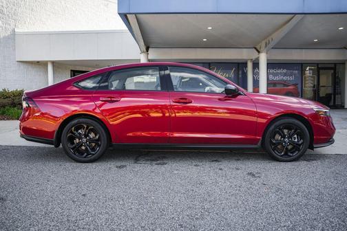 2025 Honda Accord Sport SE 1.5T