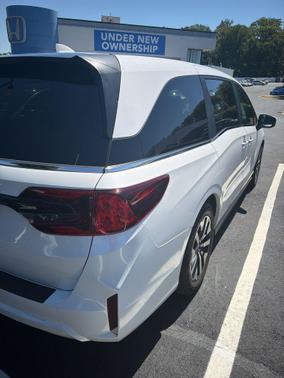 Platinum White Pearl 2025 Honda Odyssey EX-L