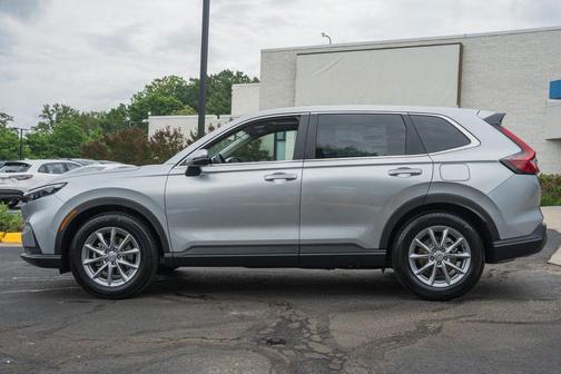 Solar Silver Metallic 2026 Honda CR-V EX 2WD