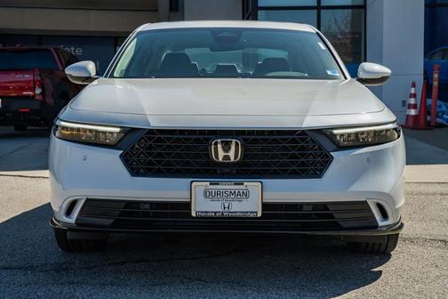 Platinum 2026 Honda Accord Hybrid EX-L