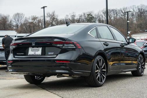 Crystal Black Pearl 2026 Honda Accord Hybrid Touring
