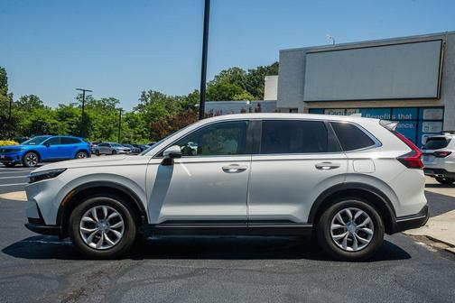 Platinum White Pearl 2025 Honda CR-V LX AWD