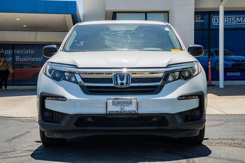 Modern Steel Metallic 2019 Honda Pilot LX