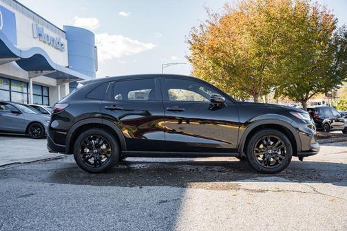 2026 Honda HR-V 2WD Sport