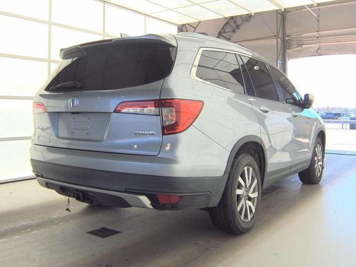 Modern Steel Metallic 2019 Honda Pilot EX-L
