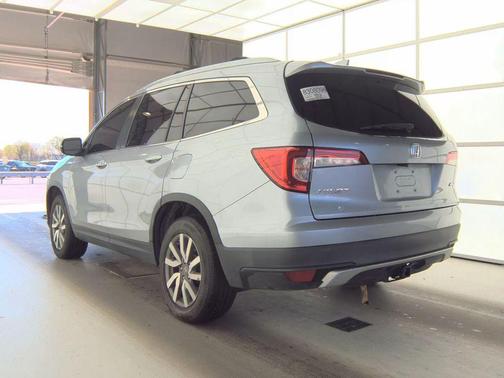 Modern Steel Metallic 2019 Honda Pilot EX-L