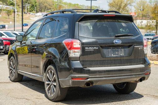 Crystal Black Silica 2018 Subaru Forester 2.0XT Touring