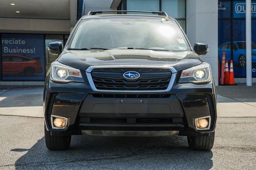 Crystal Black Silica 2018 Subaru Forester 2.0XT Touring