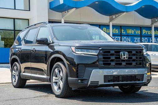 Crystal Black Pearl 2026 Honda Pilot EX-L