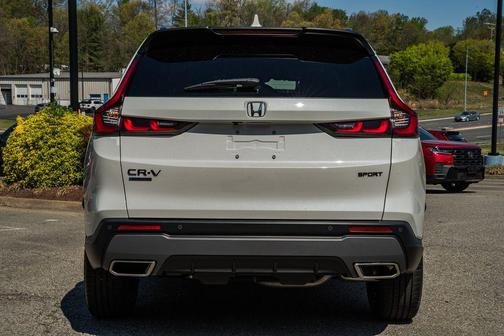 Platinum 2026 Honda CR-V Hybrid Sport-L FWD