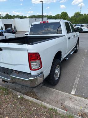 Bright White Clearcoat 2022 RAM 2500 Tradesman Crew Cab 4x4 6'4' Box