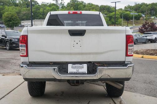 Bright White Clearcoat 2022 RAM 2500 Tradesman Crew Cab 4x4 6'4' Box