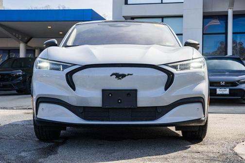 2022 Ford Mustang Mach-E Premium
