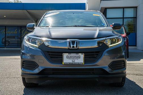 Modern Steel Metallic 2021 Honda HR-V LX