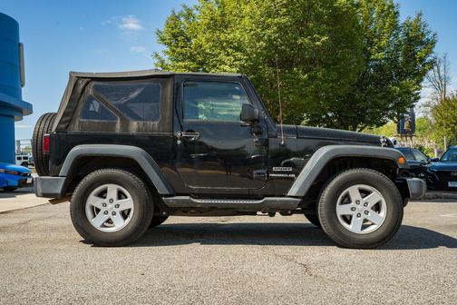 2017 Jeep Wrangler Sport