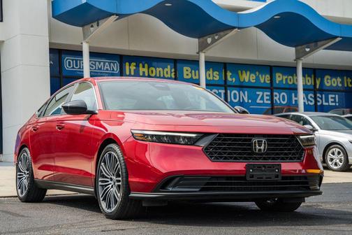 Crystal Black Pearl 2023 Honda Accord Hybrid Sport