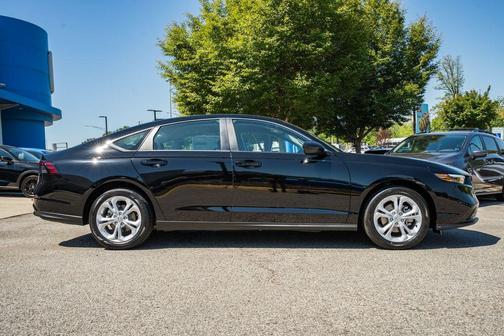 Crystal Black Pearl 2026 Honda Accord LX 1.5T